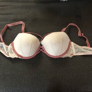 NWOT Victoria’s Secret Push Up Bra
